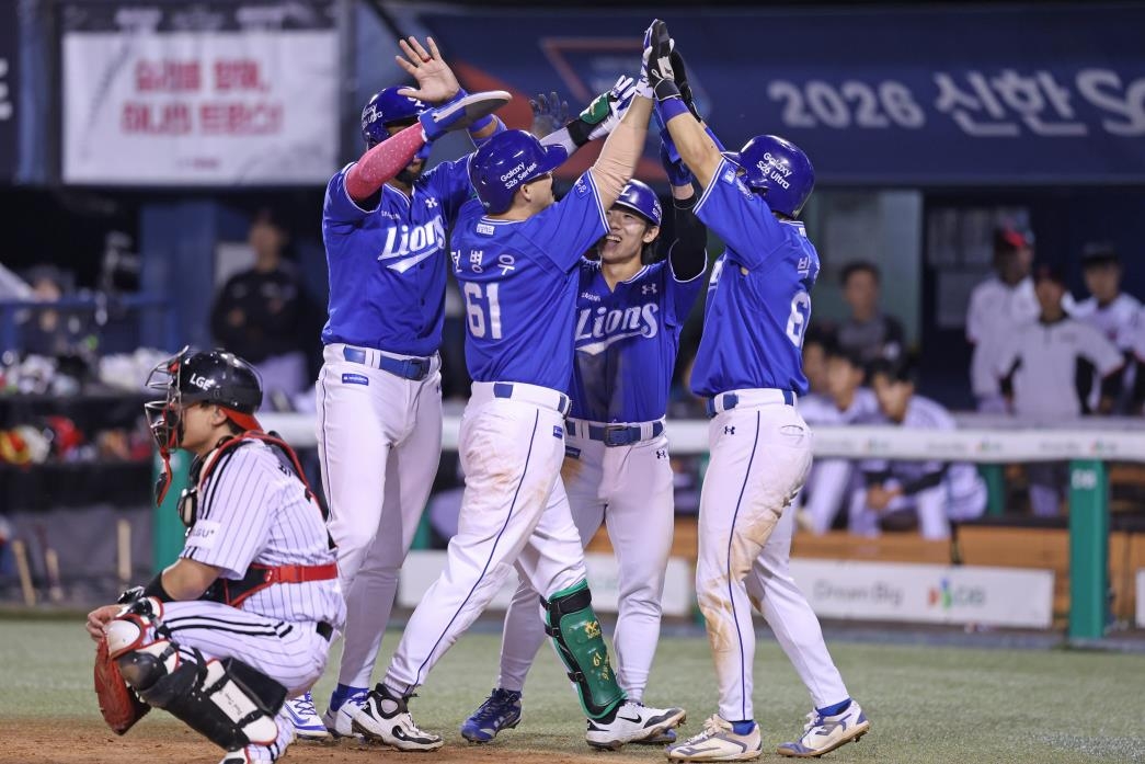 Clubs Vying For Top Spot In KBO Set For Midweek Duel The Korea Herald clubs-vying-for-top-spot-in-kbo-set-for-midweek-duel-the-korea-herald