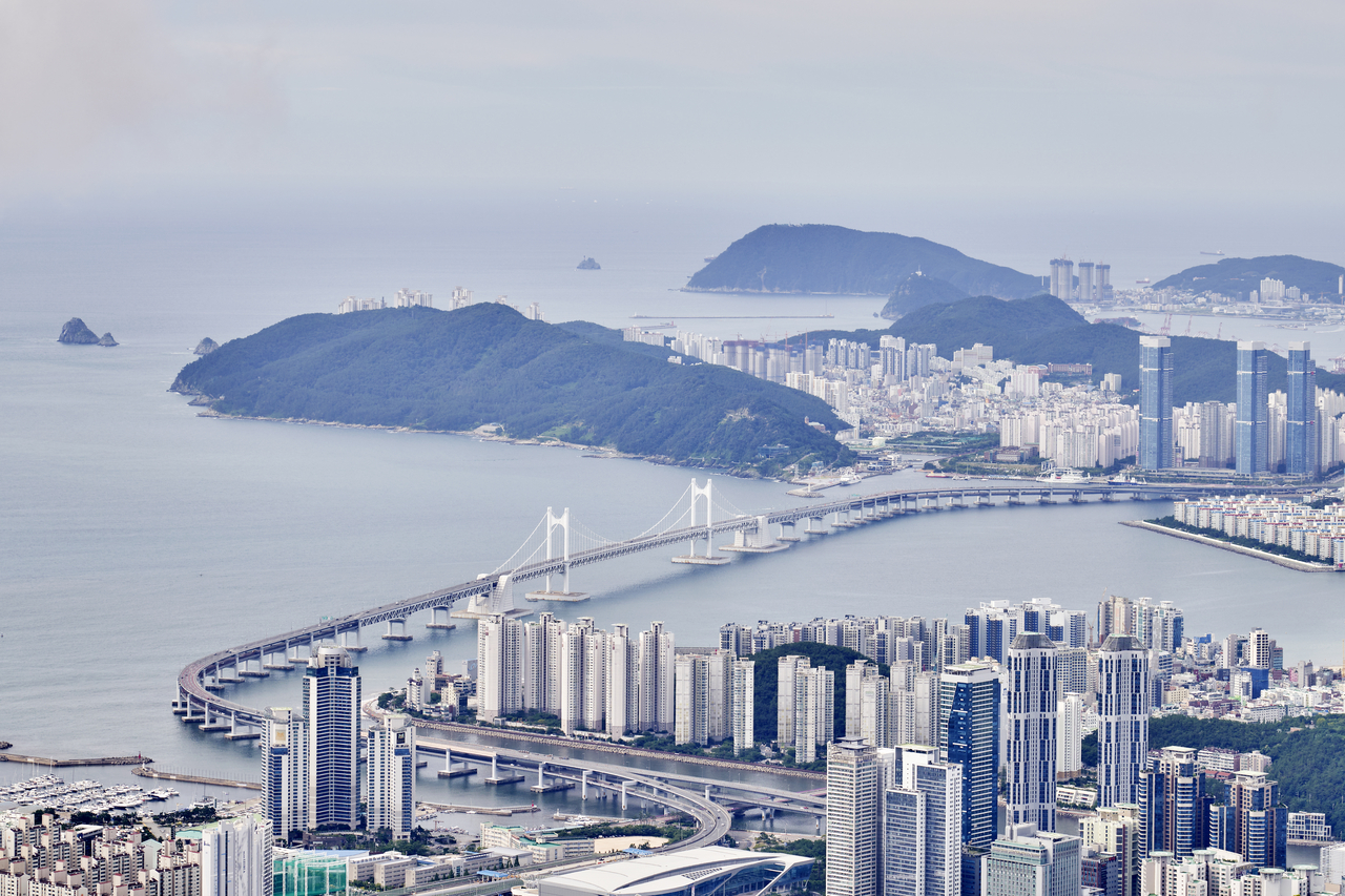 An aerial view of downtown Busan (Getty Images Bank)