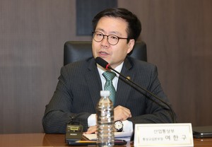 Trade minister discusses deeper economic cooperation with ASEAN ambassadors