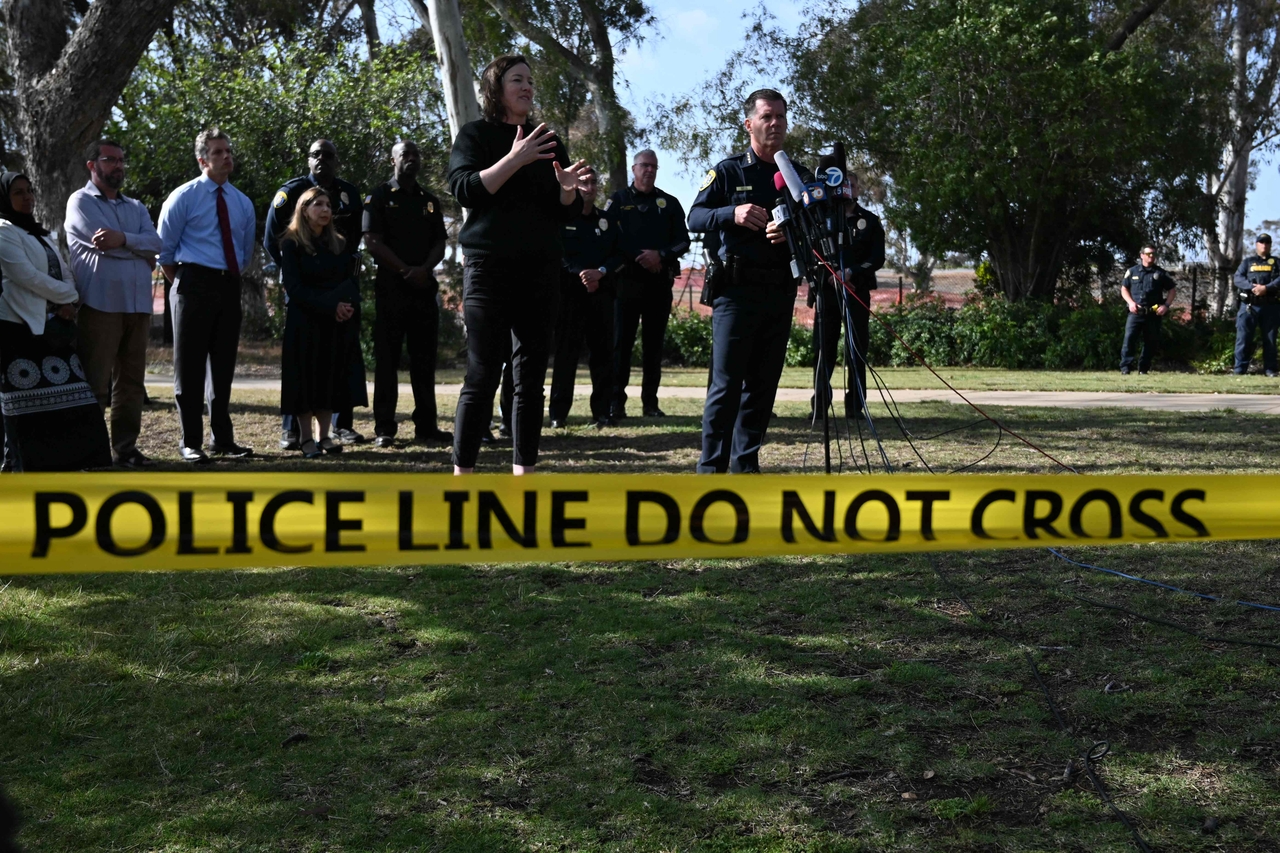 San Diego's Chief of Police Scott Wahl take questions from the media during a briefing after a shooting incident in San Diego, Monday. (AFP-Yonhap)