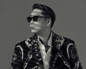 MC Mong's livestream appeal evokes Min Hee-jin — but with key differences