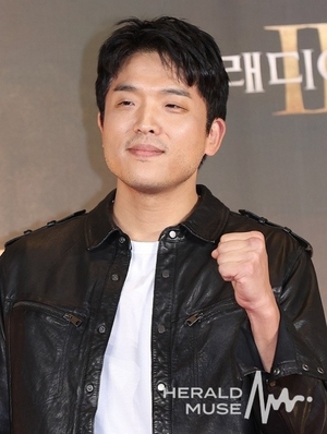 안성재 ‘모수’ 이번엔 고객 발레파킹 사고 논란…“반년 째 보상 못 받아”