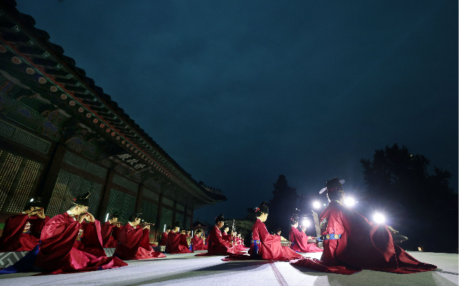 Members of the National Gugak Center perform "Yeominrak" during a rehearsal on Tuesday. (National Gugak Center)