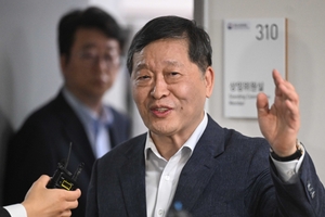삼성전자 노사, 쟁점 하나 놓고 합의 불발…오전 10시 회의 재개