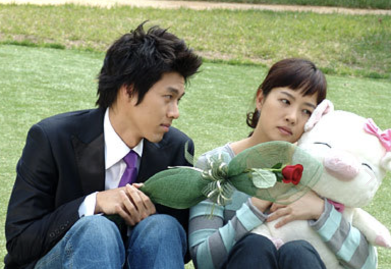 "My Lovely Sam Soon," starring Hyun Bin (left) and Kim Sun-a (MBC)