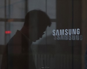 Samsung’s hefty bonus deal sparks backlash online
