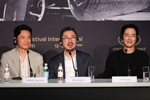 황정민·조인성 칸서 ‘인종차별’ 당했다…“나머진 누군지” 무례한 기자 발언 논란