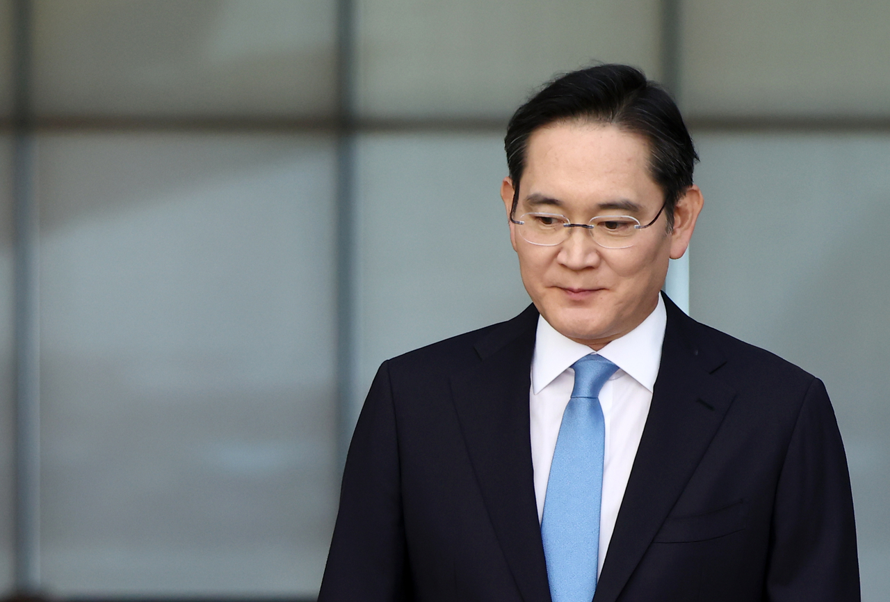 Samsung Electronics Chairman Lee Jae-yong arrives at the Seoul Gimpo Business Aviation Center in western Seoul on May 16. (Yonhap)