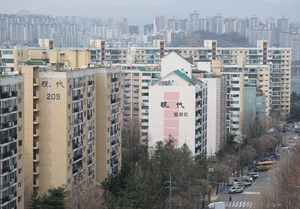 “삼전닉스 팔아 이사가자” 강남3구에 주식 처분대금 5400억 몰렸다 [부동산360] - 헤럴드경제