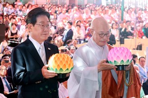 지선 D-10 ‘스벅·일베’ 쟁점화…李대통령 포문에 野 “이성상실” 맹공