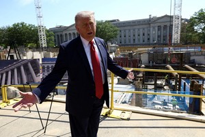 트럼프 “이란과 협상 안 끝나…비판론자들 말 듣지말라”