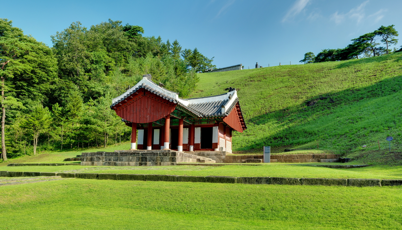 A ritual house at Jangneung Royal Tomb in Yeongwol, Gangwon Province, the burial site of King Danjong (Korea Heritage Service)