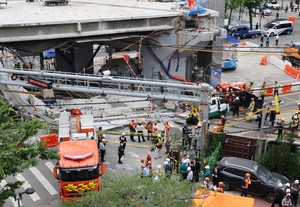 Aging Seoul overpass collapses during demolition, leaving 3 dead