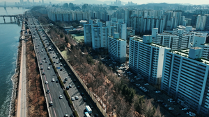 5억 아파트 30명 몰려 10억에 낙찰…경매시장도 서울 중저가 ‘불장’ [부동산360]