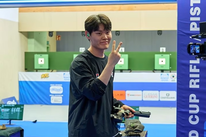 Hong Su-hyeon (ISSF)