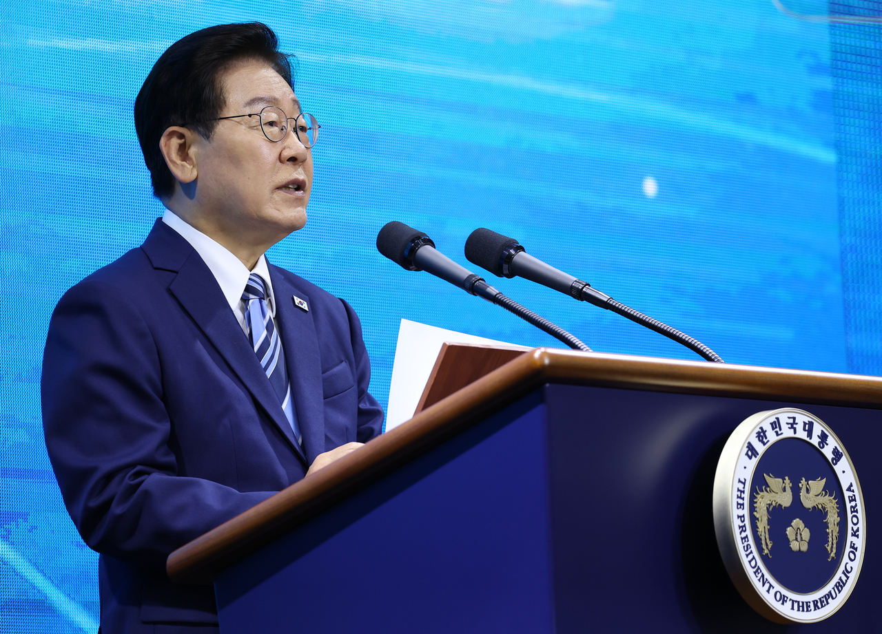 koreaherald.com - Yonhap - Lee vows efforts to foster shipping, port industries as strategic sectors