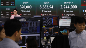 Are foreigners really ditching Kospi — or doubling down?