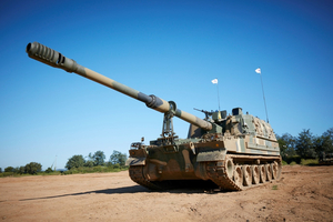 Swedish defense officials visit Hanwha as Nordic demand for artillery system grows
