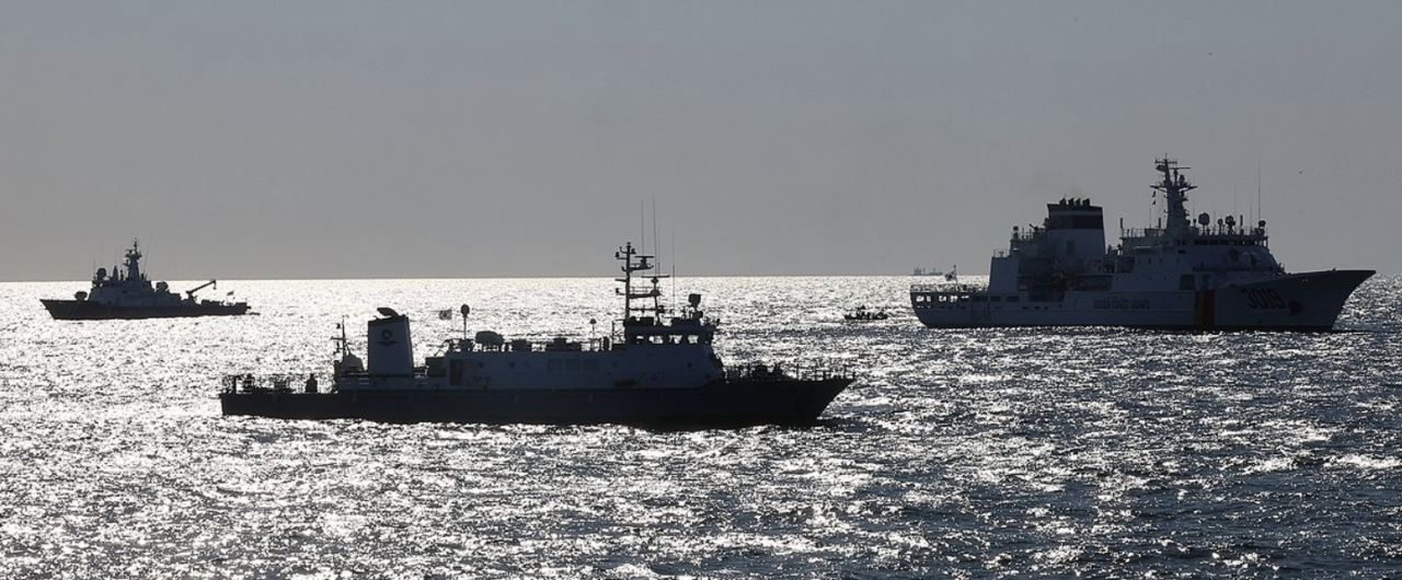 Coast Guard patrol vessels (Yonhap)