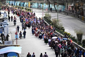 Bolivia at 'breaking point,' president warns