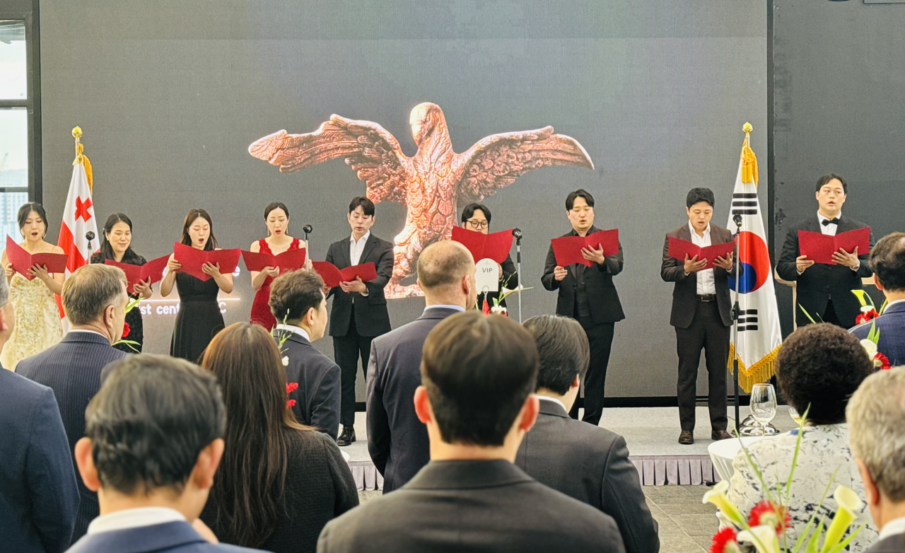 Artists perform during Georgia’s Independence Day celebrations in Seoul on Thursday. ( Sanjay Kumar/ The Korea Herald)
