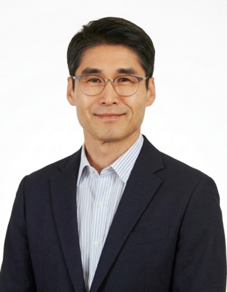 Choi Ki-young, the former head of Snowflake's Korea operations, has been appointed the first country head of Anthropic Korea. (Anthropic)