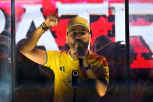 Pro-Trump candidate takes lead in Colombia's presidential race with promise of crime crackdown