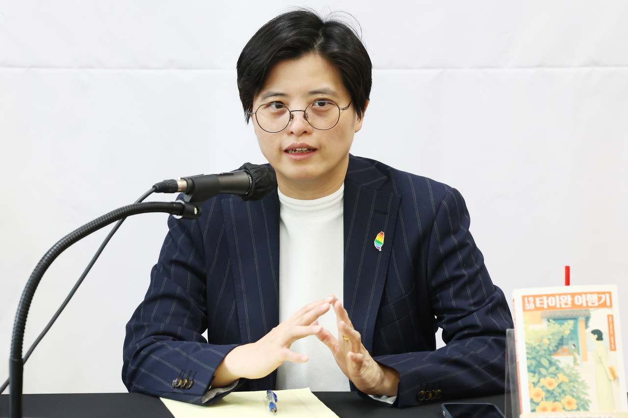 Yang Shuang-zi, Taiwanese author and winner of the 2026 International Booker Prize, speaks during a press conference in Jung-gu, Seoul, Monday. (Yonhap)