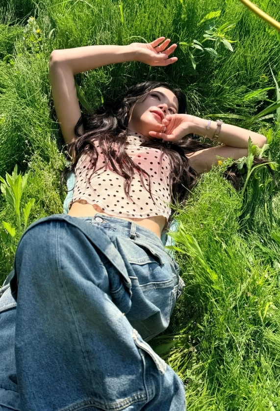 사진=솔라 채널