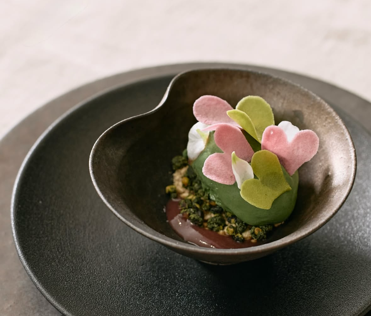 A signature dish at Busan's Songonggan (@sogonggan_dining/Instagram)