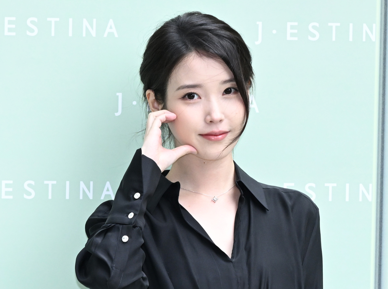 Singer-actor IU (Yoon Byung-chan/Herald Muse)