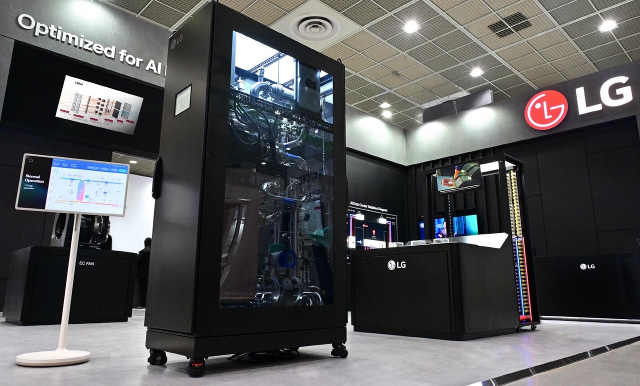 LG Electronics' Coolant Distribution Unit pulls heat directly off server chips using circulating liquid, part of the data center cooling business that has become one of LG's main openings into the AI buildout. (LG Electronics)