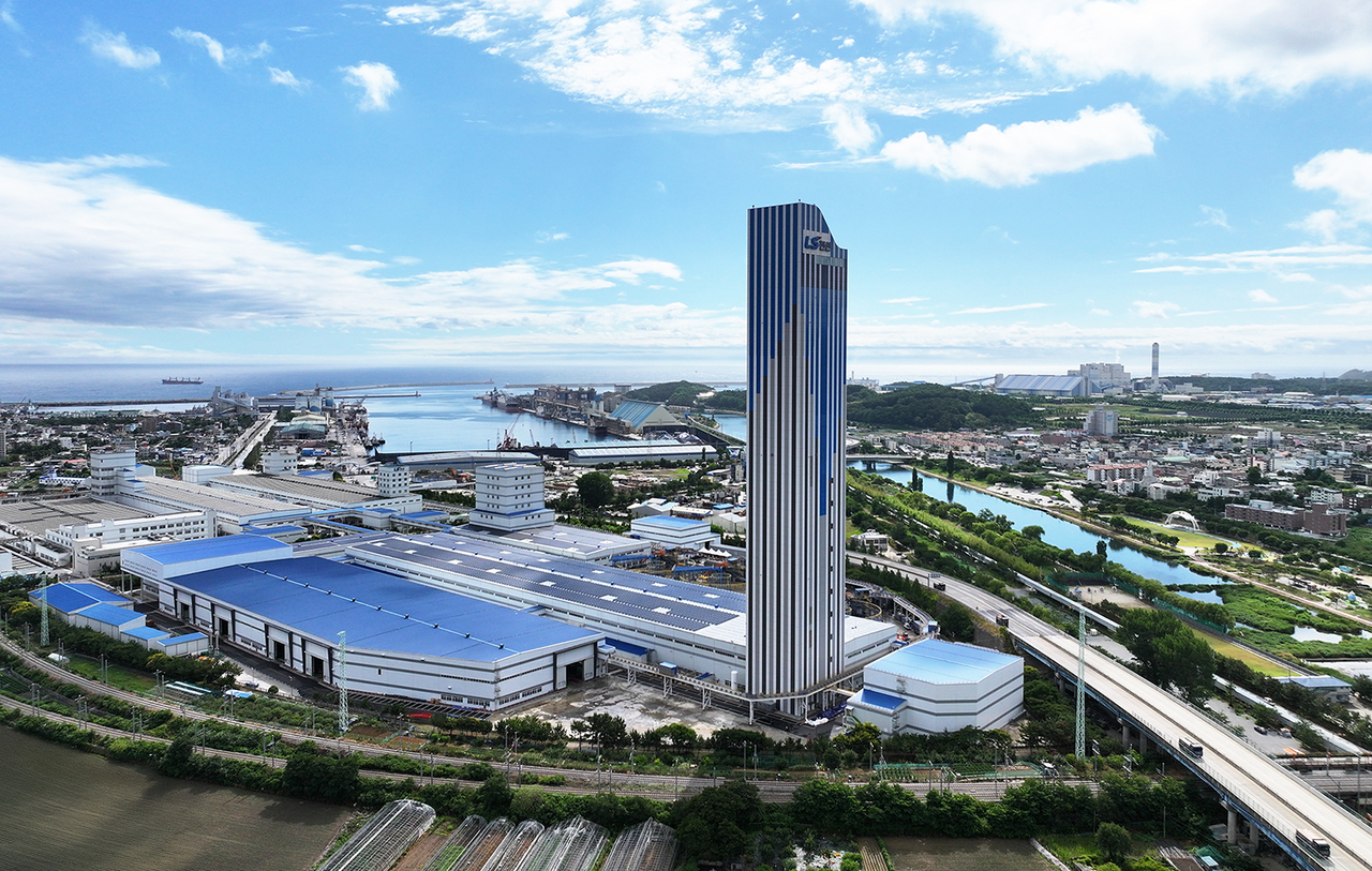 LS Cable & System's submarine cable production facility in Donghae, Gangwon Province (LS Cable & System)