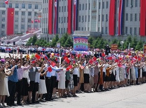 In photos: Pyongyang turns out for China's Xi