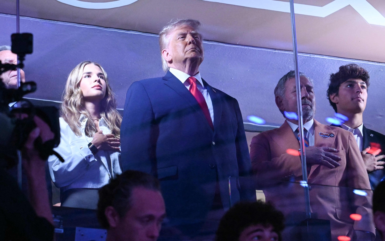 US President Donald Trump enters Madison Square Garden to attend Game 3 of the NBA Finals, in New York, Monday. (AFP-Yonhap)