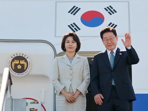 지선·기자회견 마친 李대통령, 8박 10일 유럽 순방길 돌입
