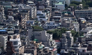 “2년 더 살래요” 서울 전세난에 빌라·오피스텔까지 ‘눌러앉기’ 확산 [부동산360]