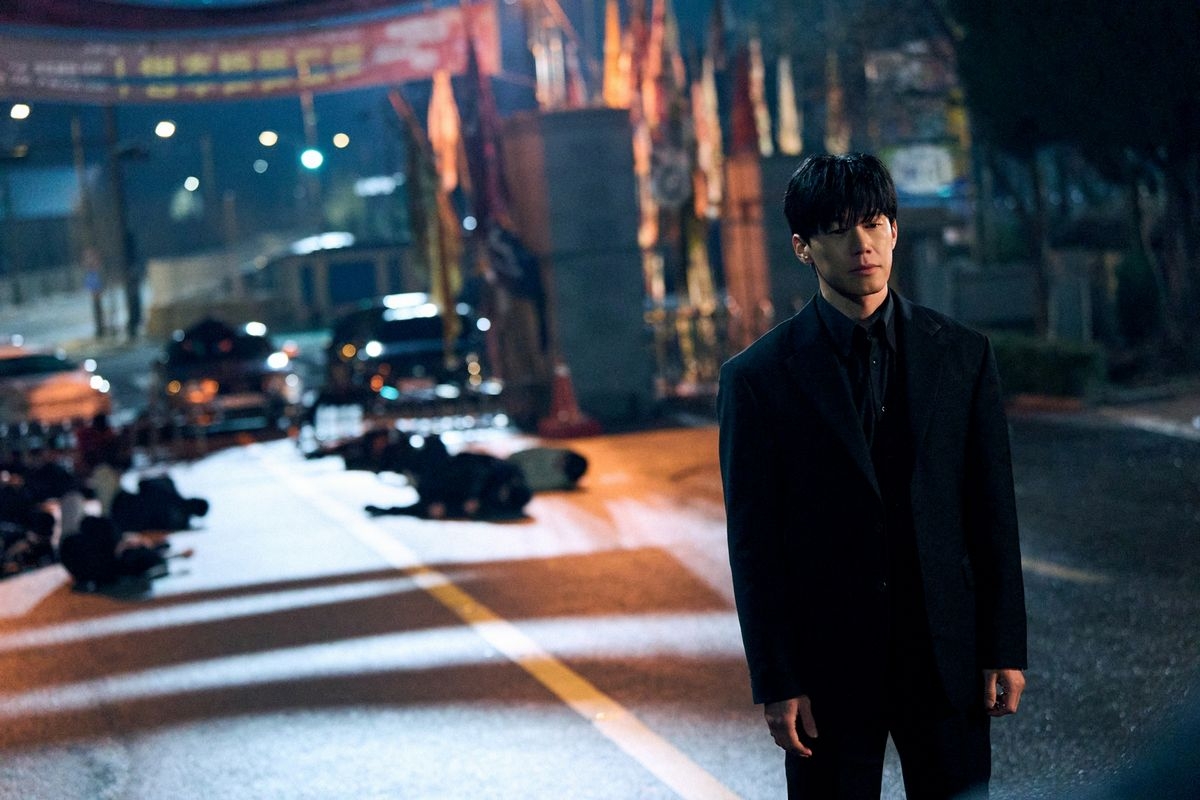 "Teach You a Lesson," starring Kim Moo-yul (Netflix)