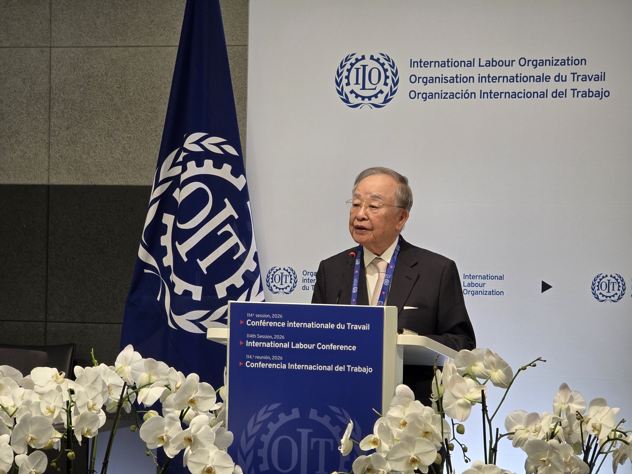 Sohn Kyung-shik, chairman of the Korea Enterprises Federation, delivers a speech at the ILO's 114th International Labour Conference in Geneva on Wednesday. (KEF)