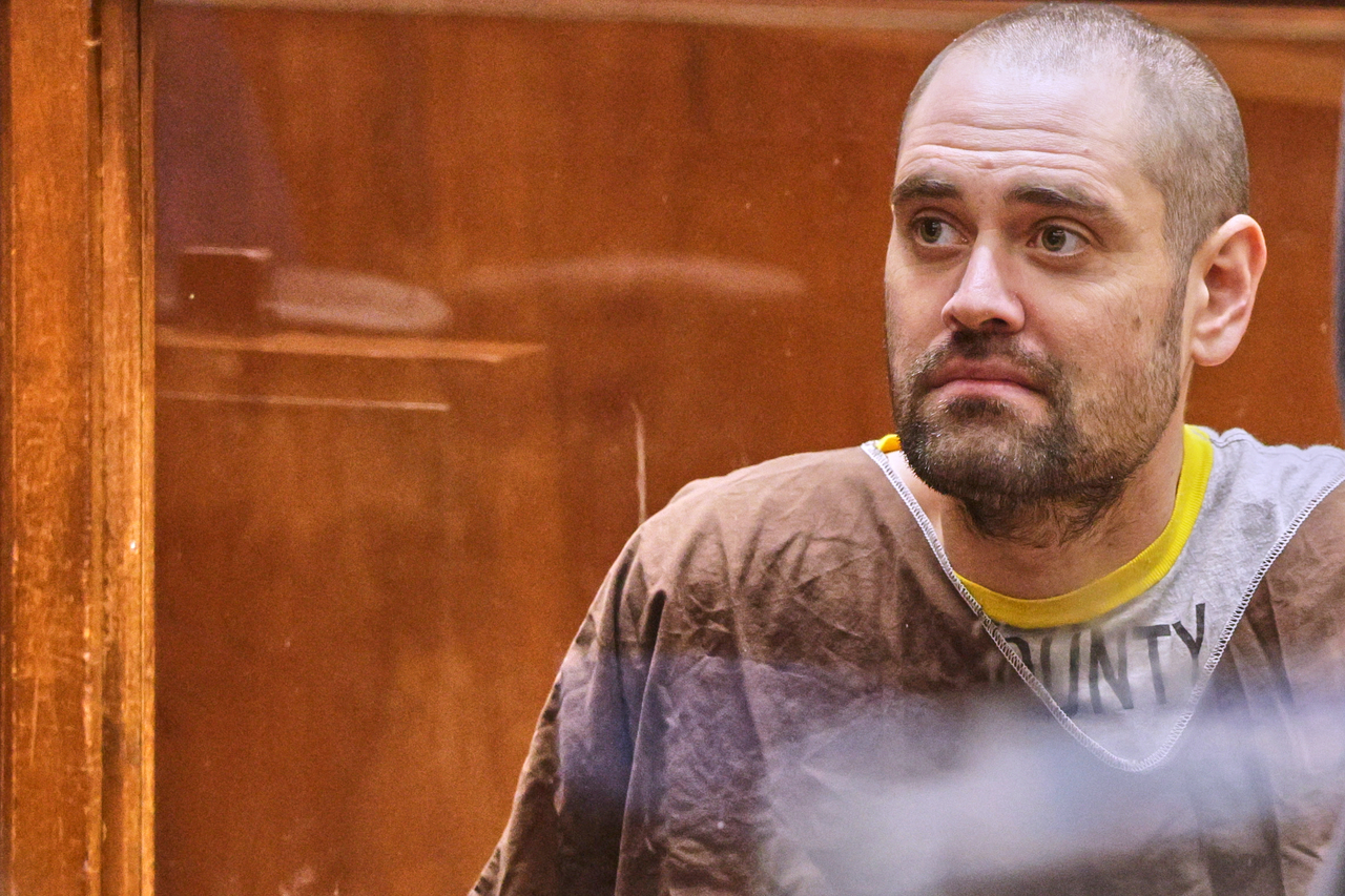 Nick Reiner pleads not guilty to two counts of first-degree murder in the deaths of his parents, Rob Reiner and Michele Singer Reiner, in Los Angeles, Feb. 23.   (AP-Yonhap)