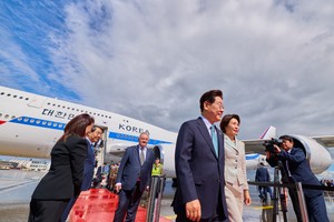 Lee arrives in Brussels for summits with Belgian, EU leaders