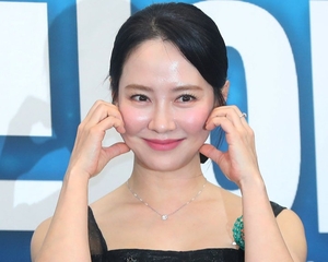 “하루 주문 1건” 울먹이던 송지효, 반전 근황…속옷브랜드 ‘글로벌 진출’ 대박