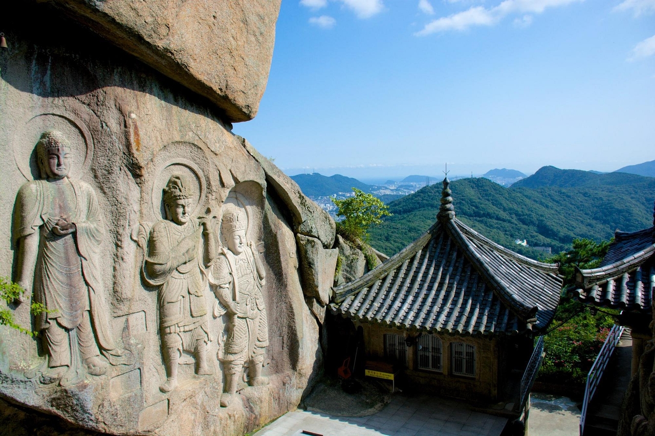Seokbulsa (Visit Busan)