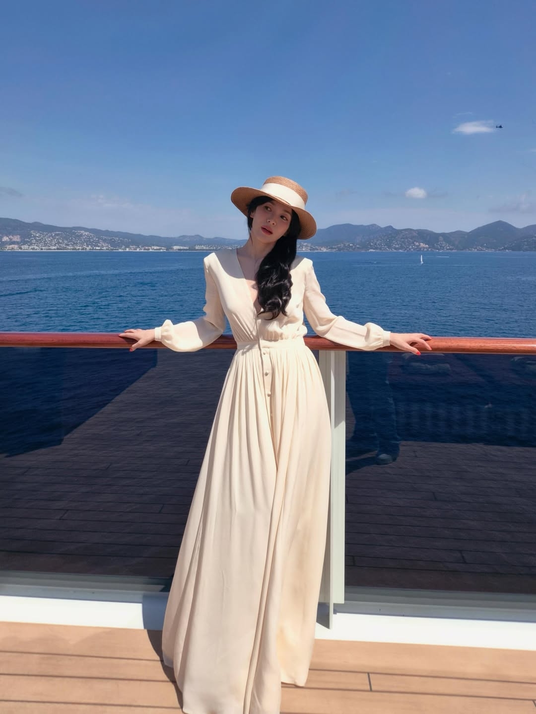 사진=송혜교 채널