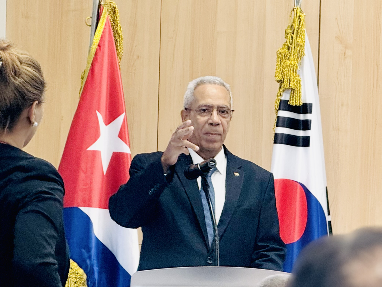 Antonio Carricarte, president of the Chamber of Commerce of the Republic of Cuba, speaks about business and investment opportunities in Cuba during a business forum in Seoul on Thursday. (Sanjay Kumar/The Korea Herald)
