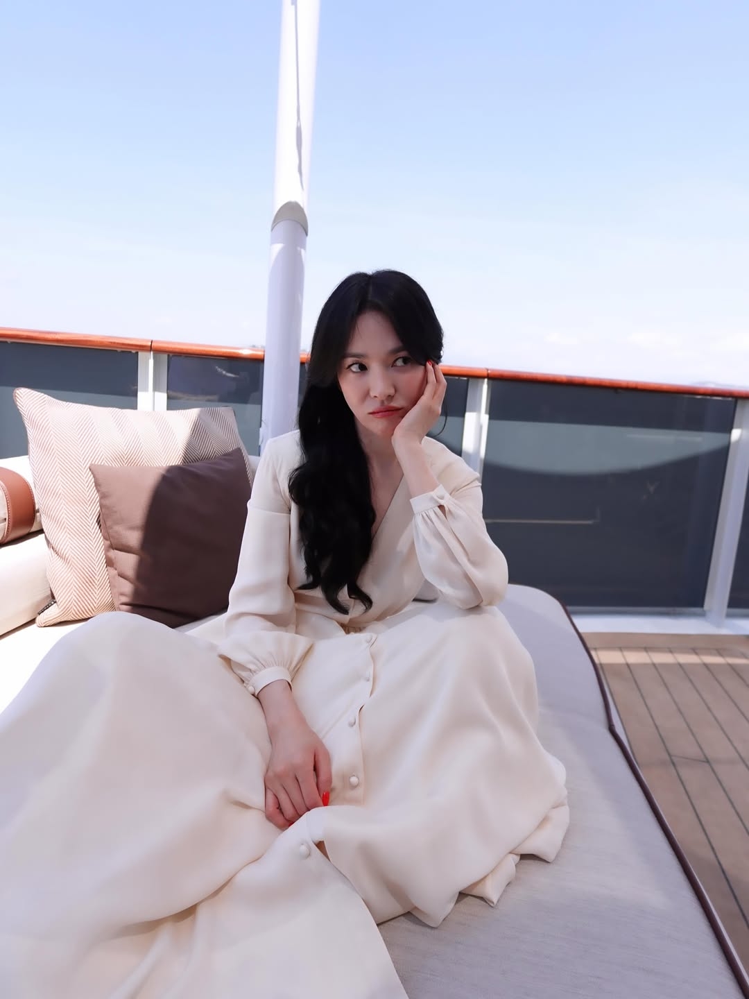 사진=송혜교 채널