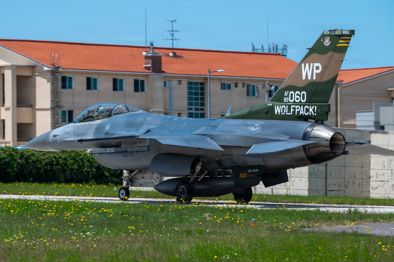 US Air Force Col. Kathryn “Wolf” Gaetke, 8th Fighter Wing commander, taxis to the runway for her final flight at Kunsan Air Base, Republic of Korea, June 5. The flight commemorated the time Gaetke dedicated to leading and supporting the 8th FW as its commander. (US Air Force photo by Staff Sgt. Cedrique Oldaker)