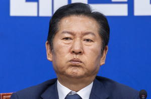 친명계, 정청래 “정권은 짧다” 발언에 격앙…전대 앞두고 계파 갈등 불붙나 [이런정치]