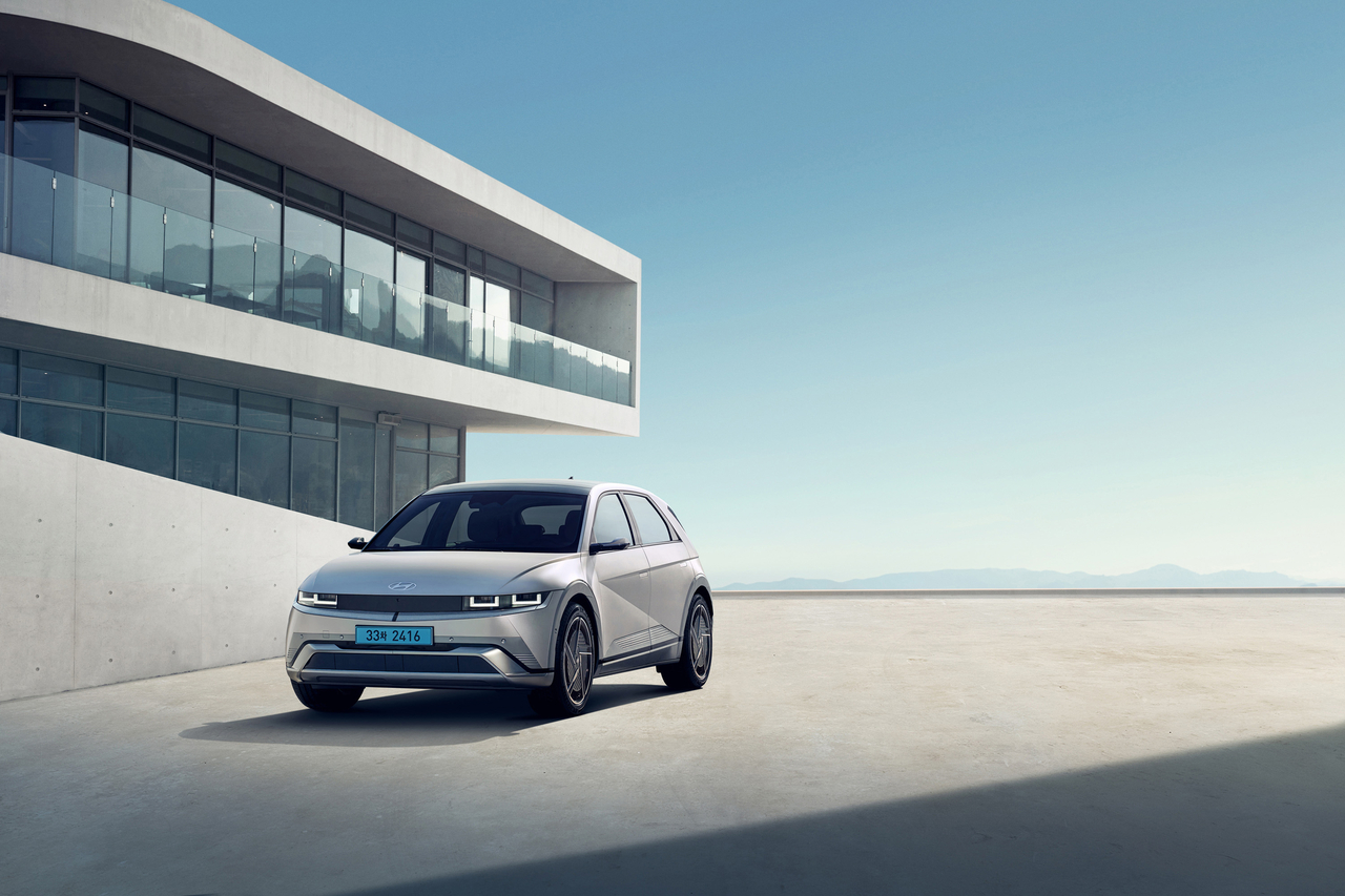 The 2027 Ioniq 5, which received a price cut of up to 1.6 million won with its model-year update. [Hyundai Motor Co.]