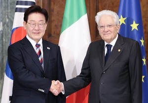 Lee to receive Italy's highest decoration for promoting bilateral ties